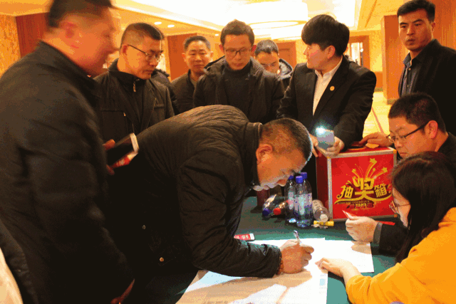 大连老子有钱lzyq88官网木匠答谢宴现场