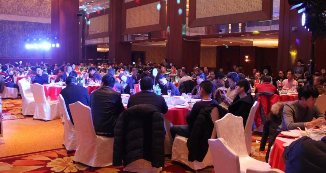 大连老子有钱lzyq88官网木匠活动现场