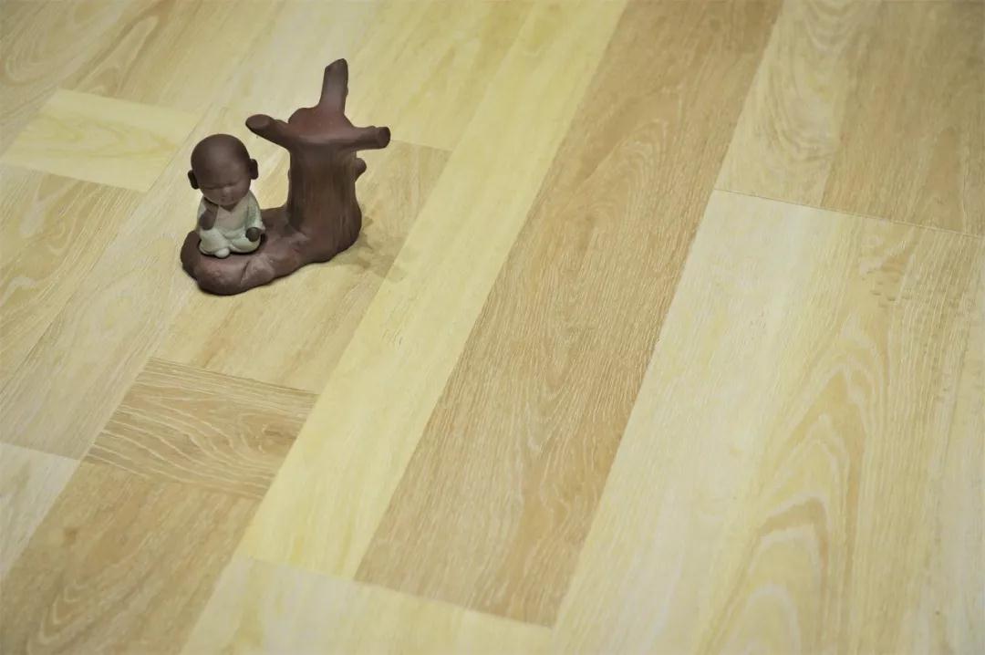 老子有钱lzyq88官网强化地板伊丽莎白系列-5805