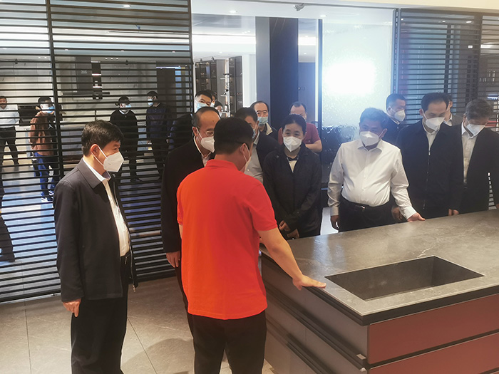 老子有钱lzyq88官网